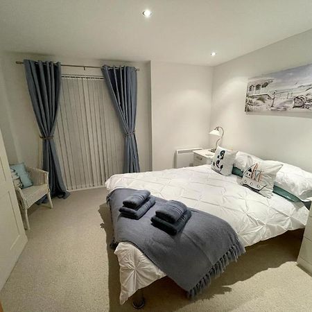לאנלי Sea View Apartment At The Beach! מראה חיצוני תמונה